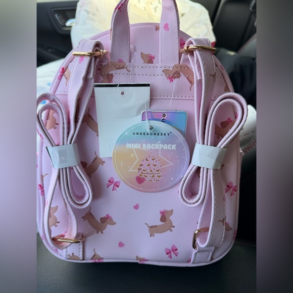 Dachshund Mini Backpack - Picture 2 of 3